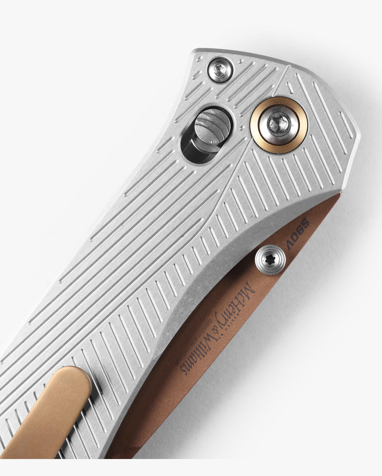 Load image into Gallery viewer, BENCHMADE SEVEN | TEN™ | GRAY ALUMINUM | RECURVE
