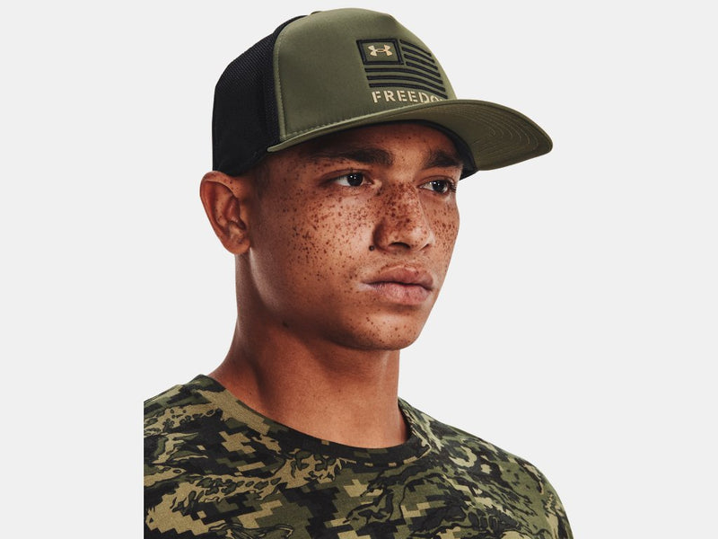 Load image into Gallery viewer, Men&#39;s UA Freedom Trucker Cap
